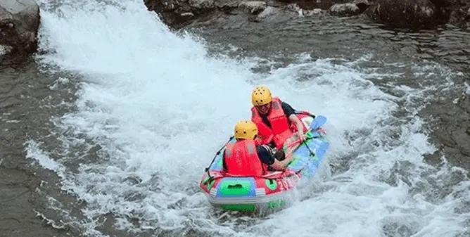 [Vida na CUMIC] Viagem de Rafting